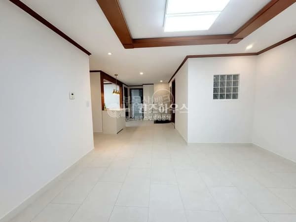 A Cozy, Clean Home in Itaewon photo 2