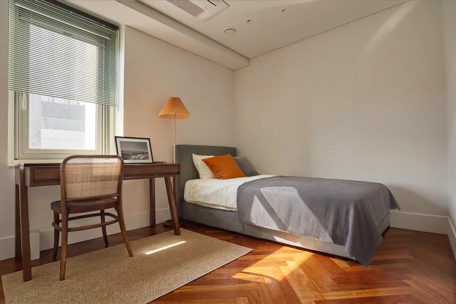 High-end Prestigious Stylish Fully-Furnished 2BR, Cheongdam in Gangnam. 2