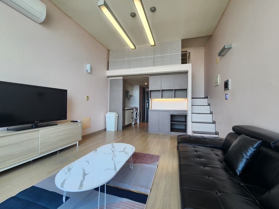 Loft, Fully Furnished, Low Deposit, Near Gangnam Station. 1